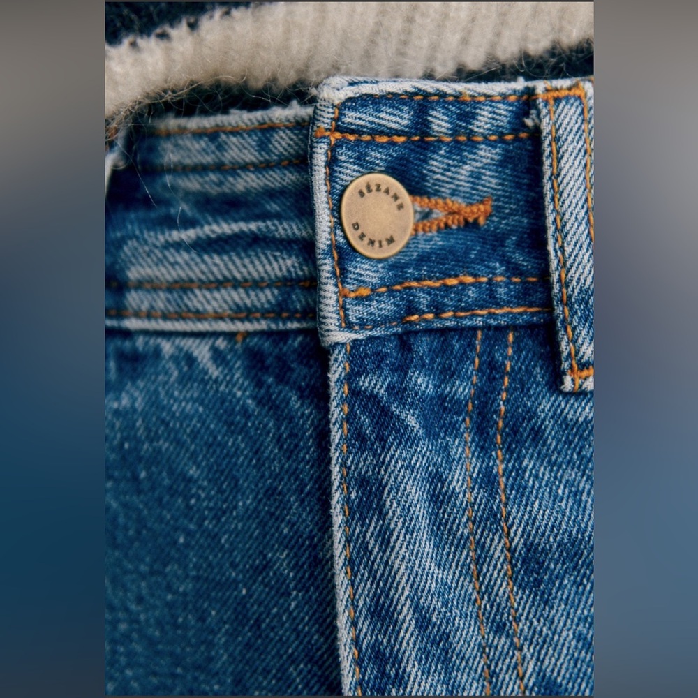 Sezane Le Crop Jean Denim. Size 36. Color: Denim Blue - Picture 4 of 11
